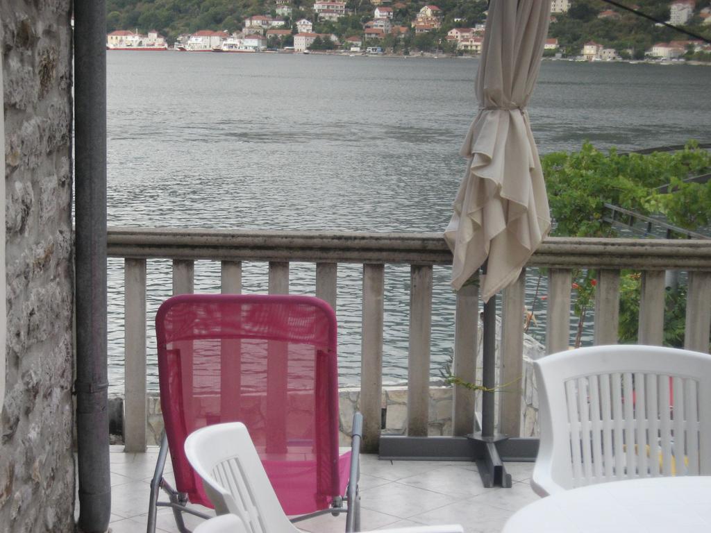 Apartment Aleksandar Tivat Ngoại thất bức ảnh