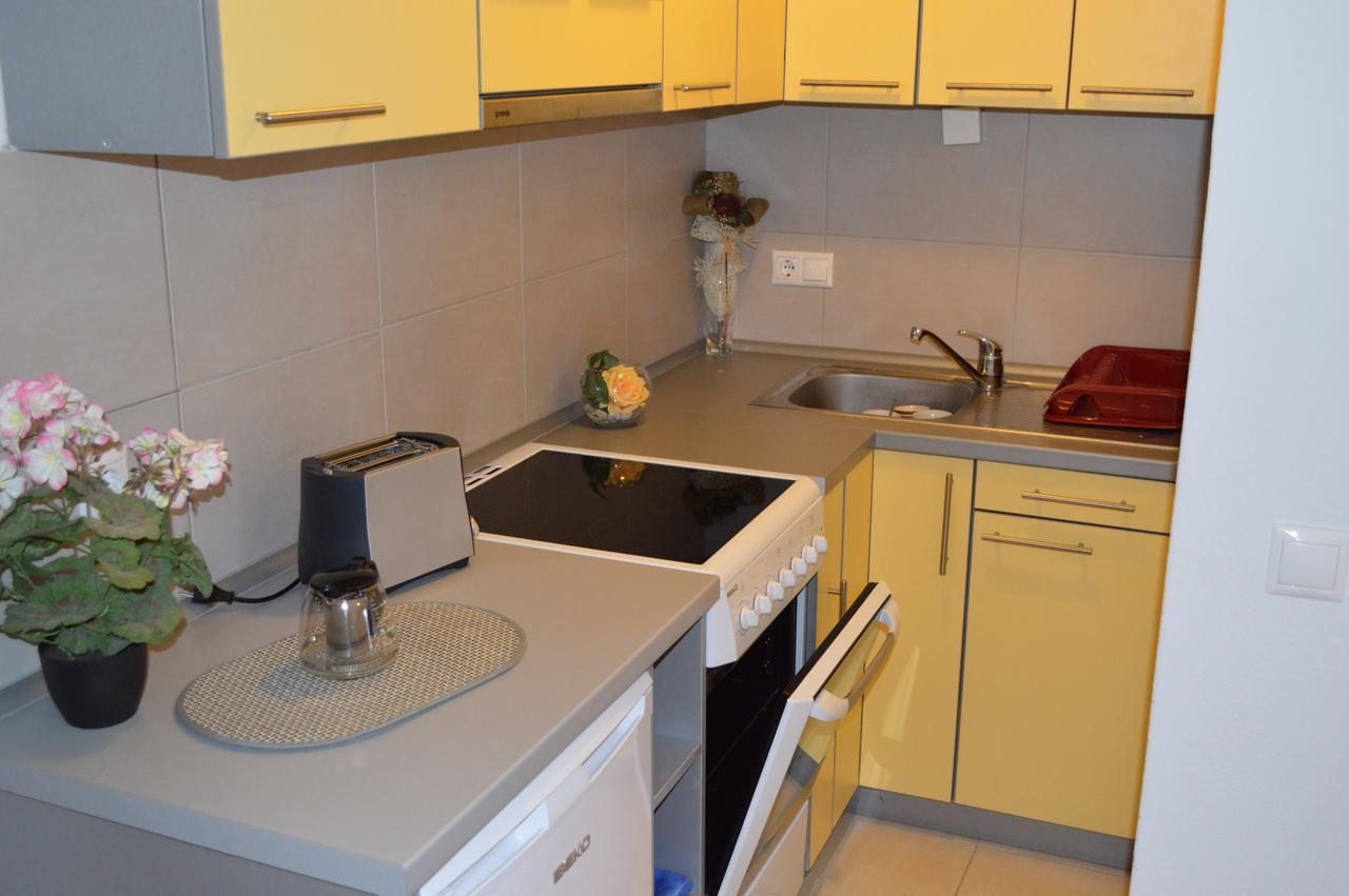 Apartment Aleksandar Tivat Ngoại thất bức ảnh