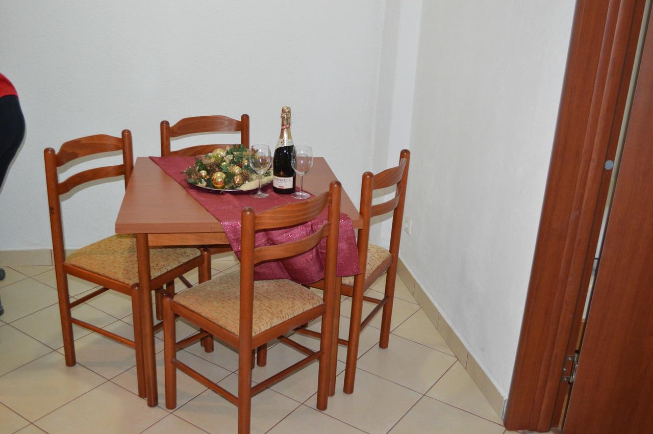Apartment Aleksandar Tivat Ngoại thất bức ảnh
