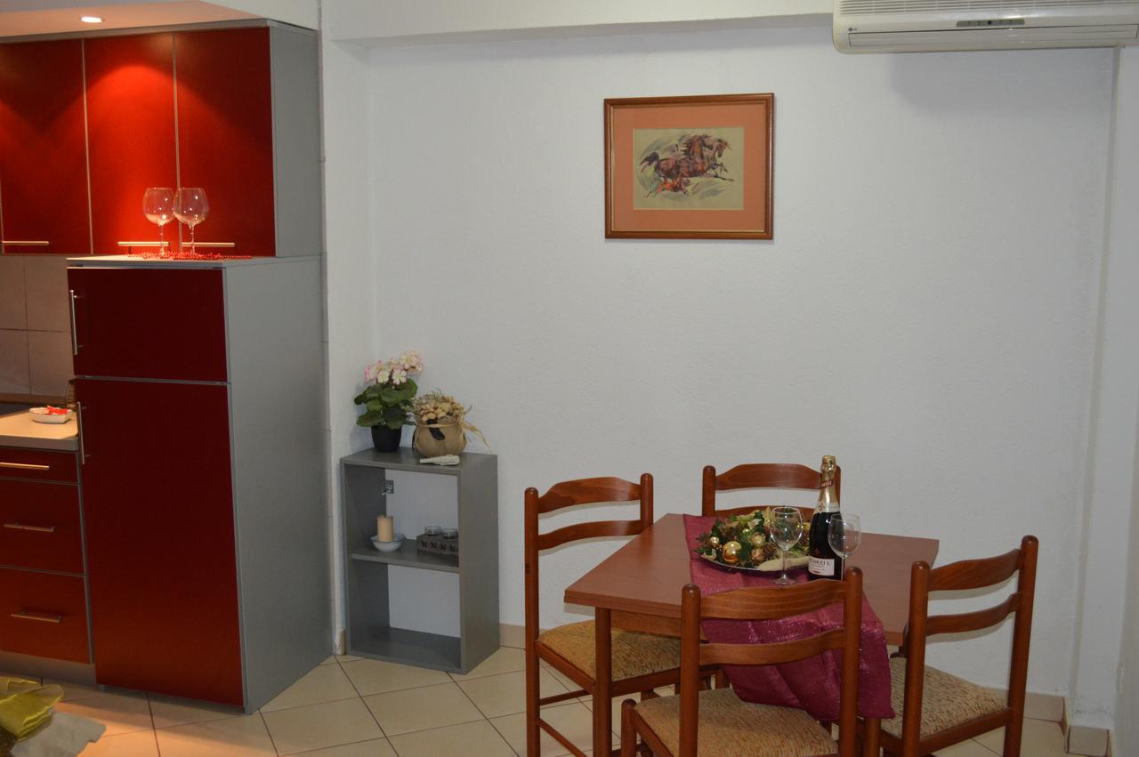 Apartment Aleksandar Tivat Ngoại thất bức ảnh