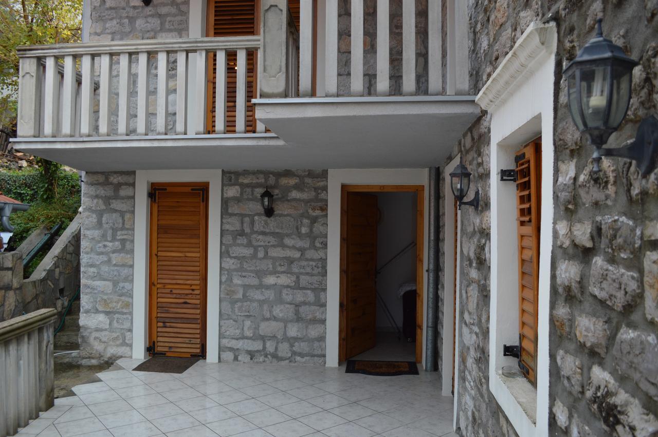Apartment Aleksandar Tivat Ngoại thất bức ảnh